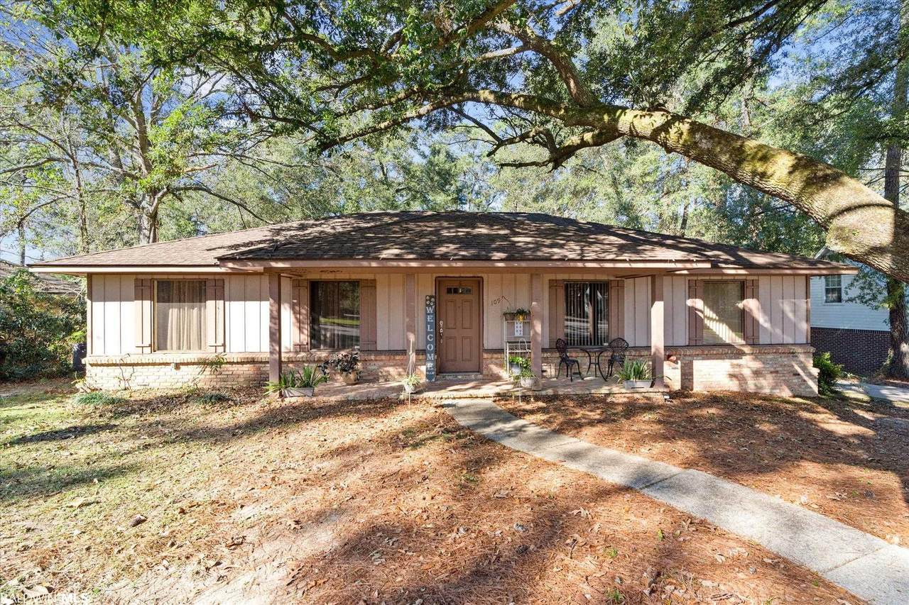 109 Bay View Drive - Photo 1