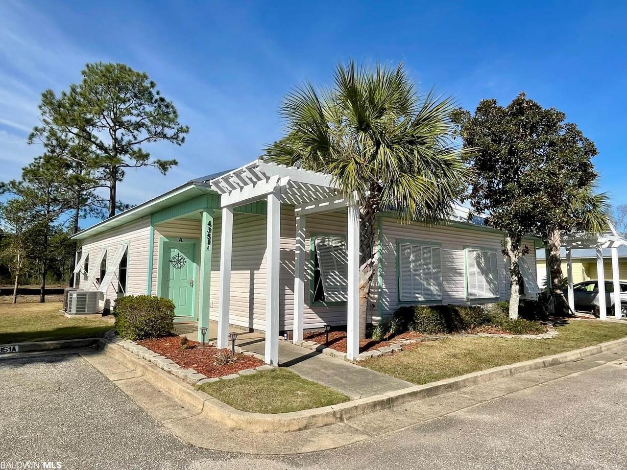 4351 Lindsey Lane - Photo 1