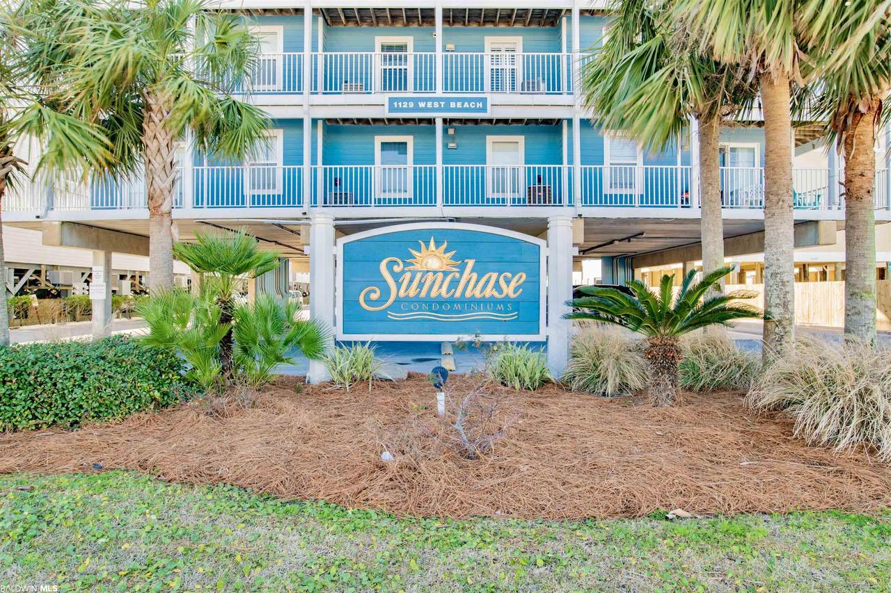 1129 Beach Blvd - Photo 1
