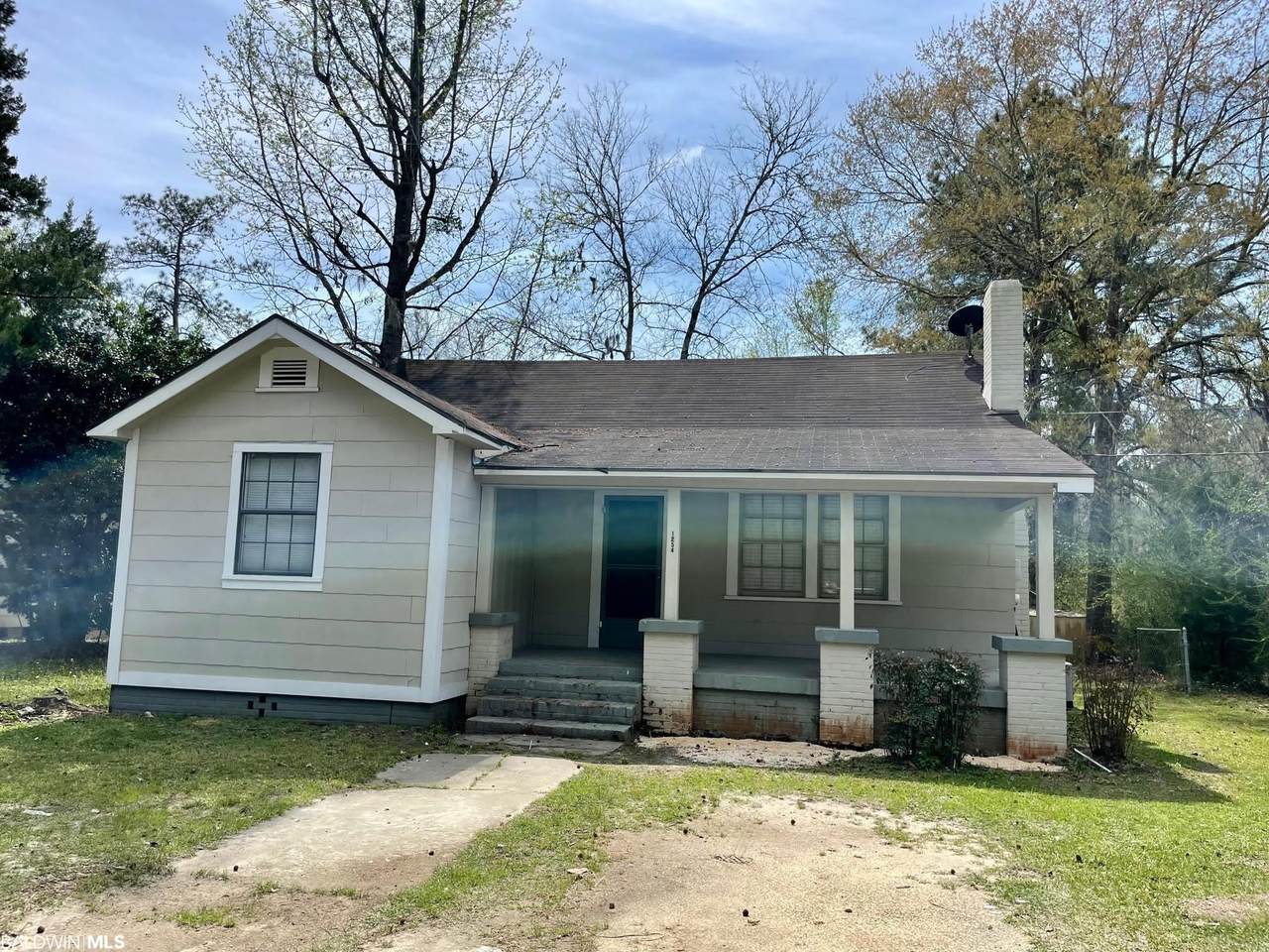 1254 Forest Avenue - Photo 1