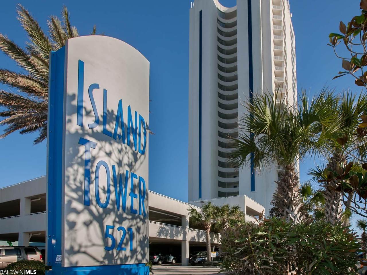 521 Beach Blvd - Photo 1