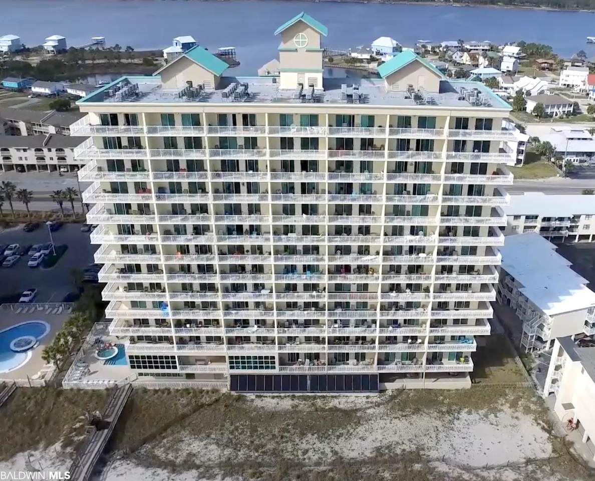 921 Beach Blvd - Photo 1