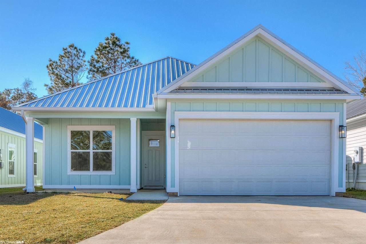 8025 Carmel Circle - Photo 1