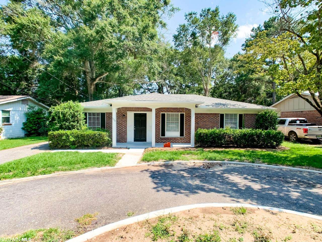 509 Gayfer Avenue - Photo 1