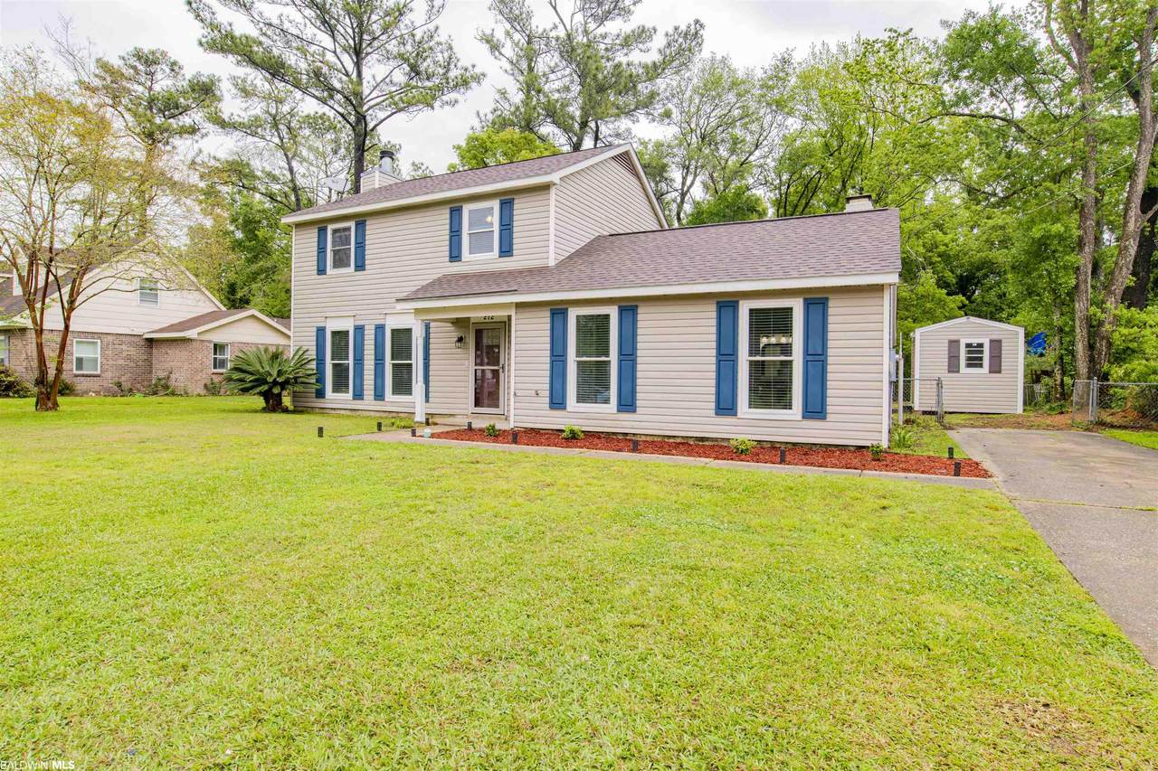 212 Patrician Street - Photo 1