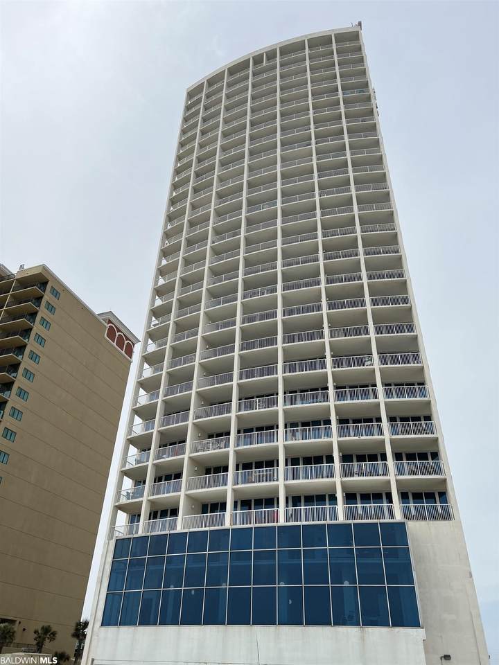 521 Beach Blvd - Photo 1