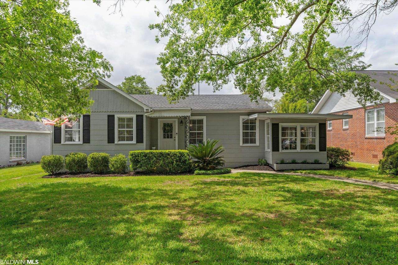 10 Felder Place - Photo 1