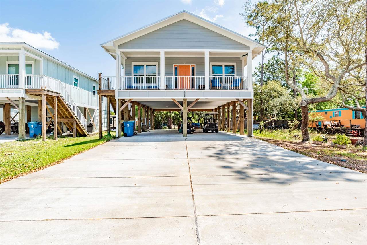 5644 Mobile Avenue - Photo 1