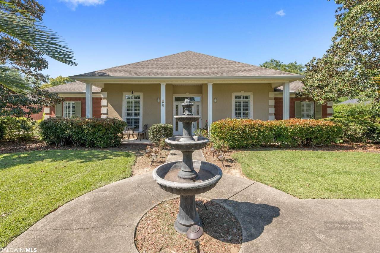 205 Royal Lane - Photo 1
