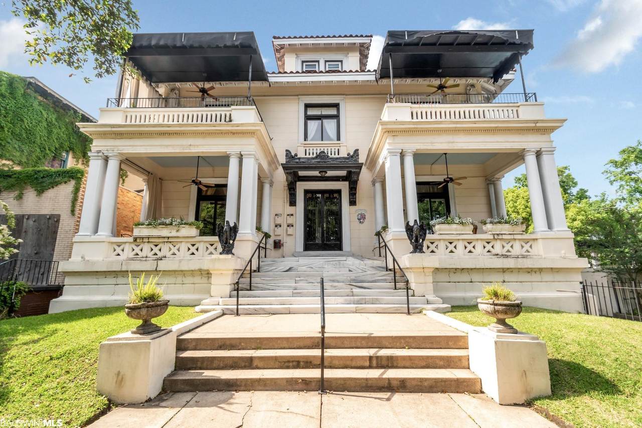 960 Government St - Photo 1