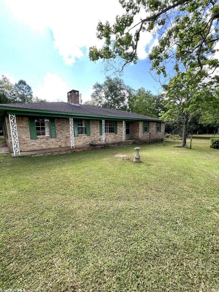230 Dee Watts Rd - Photo 1