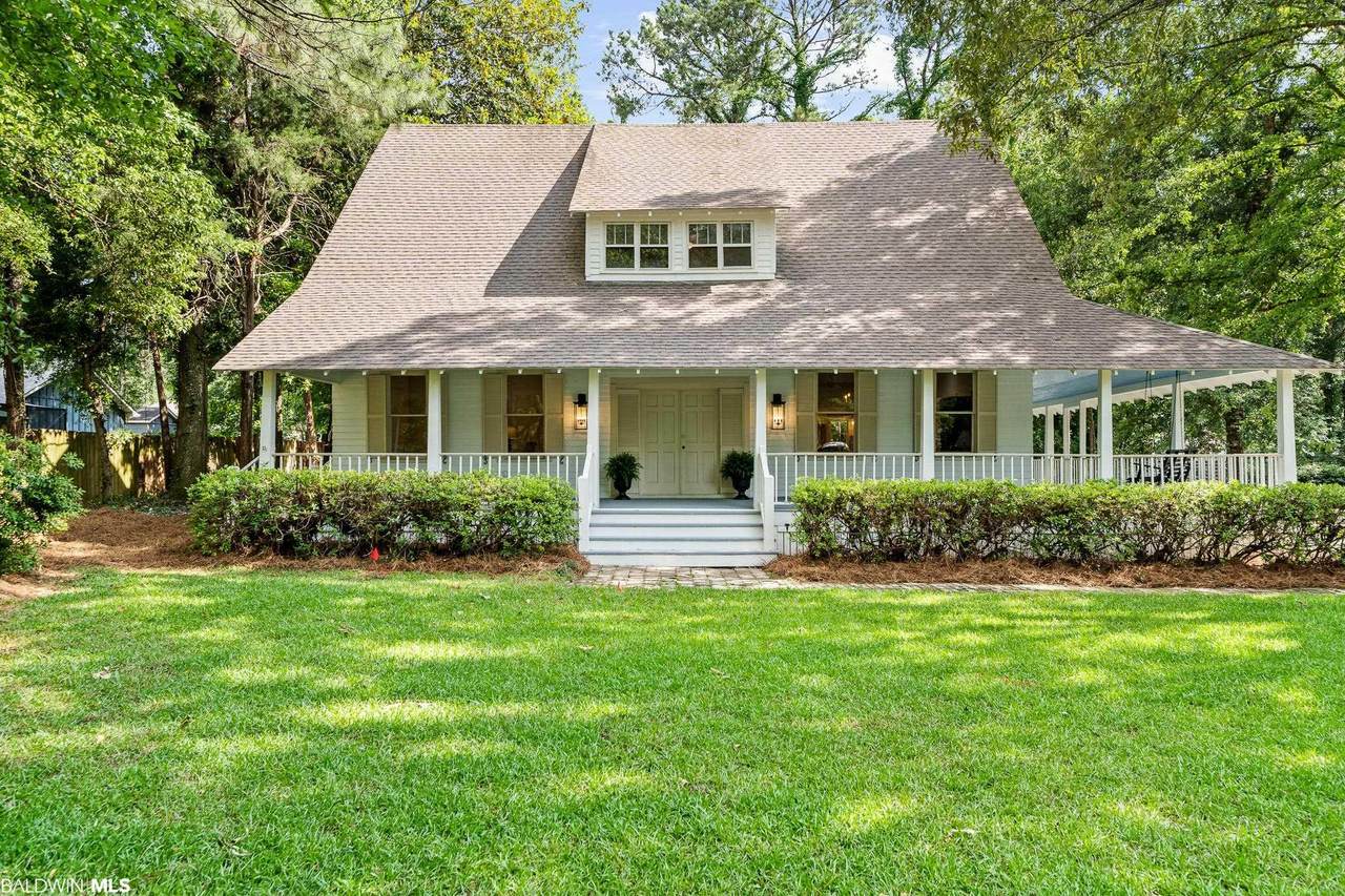 503 Oak Ridge Court - Photo 1