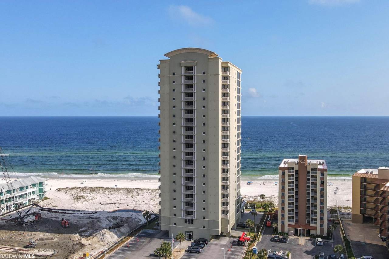 527 Beach Blvd - Photo 1