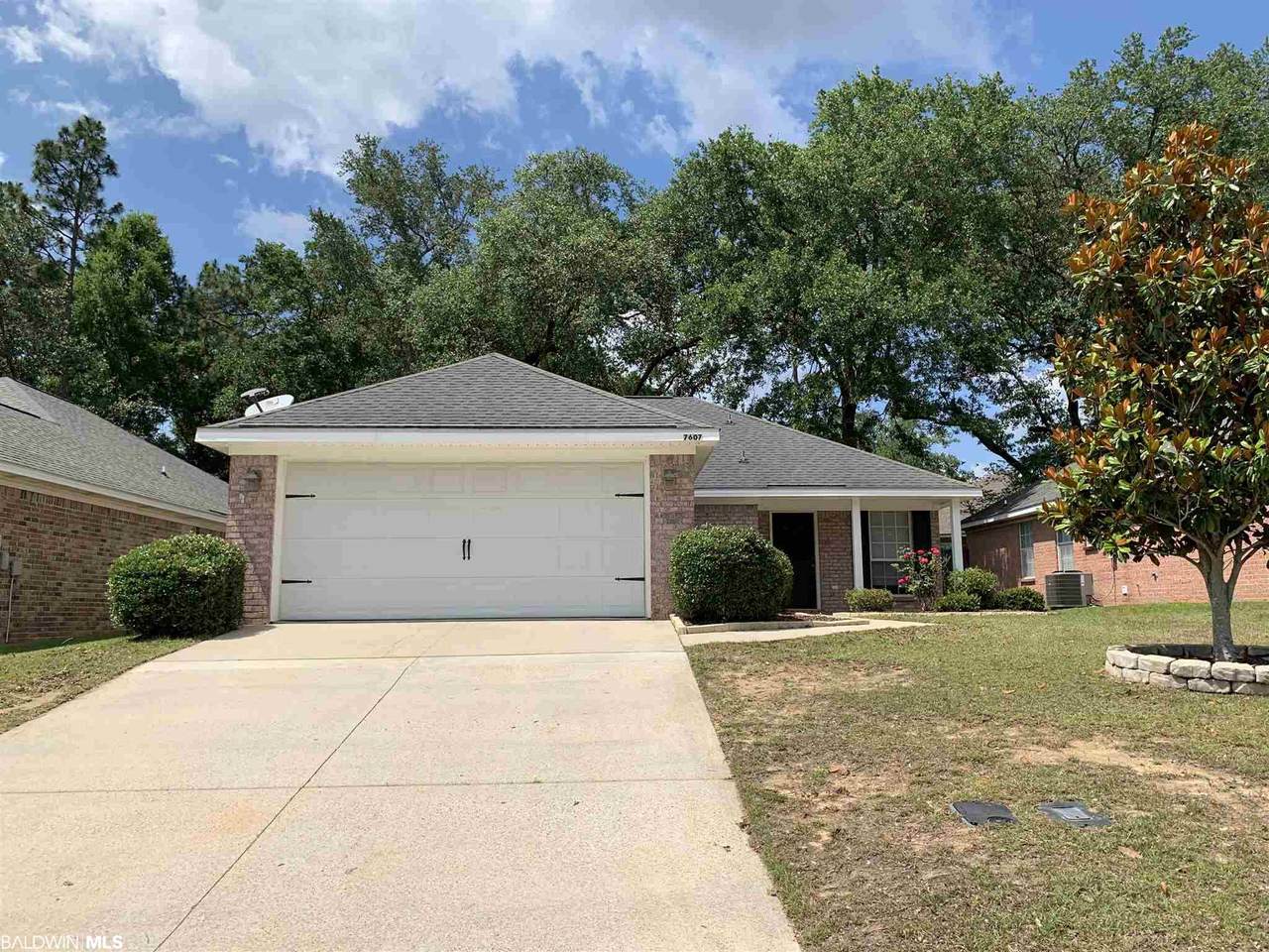 7607 Avery Lane - Photo 1
