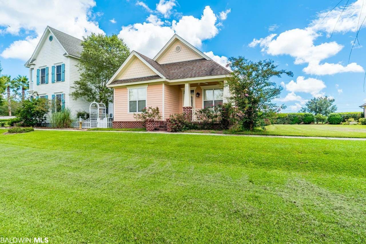 905 Buttercup Lane - Photo 1