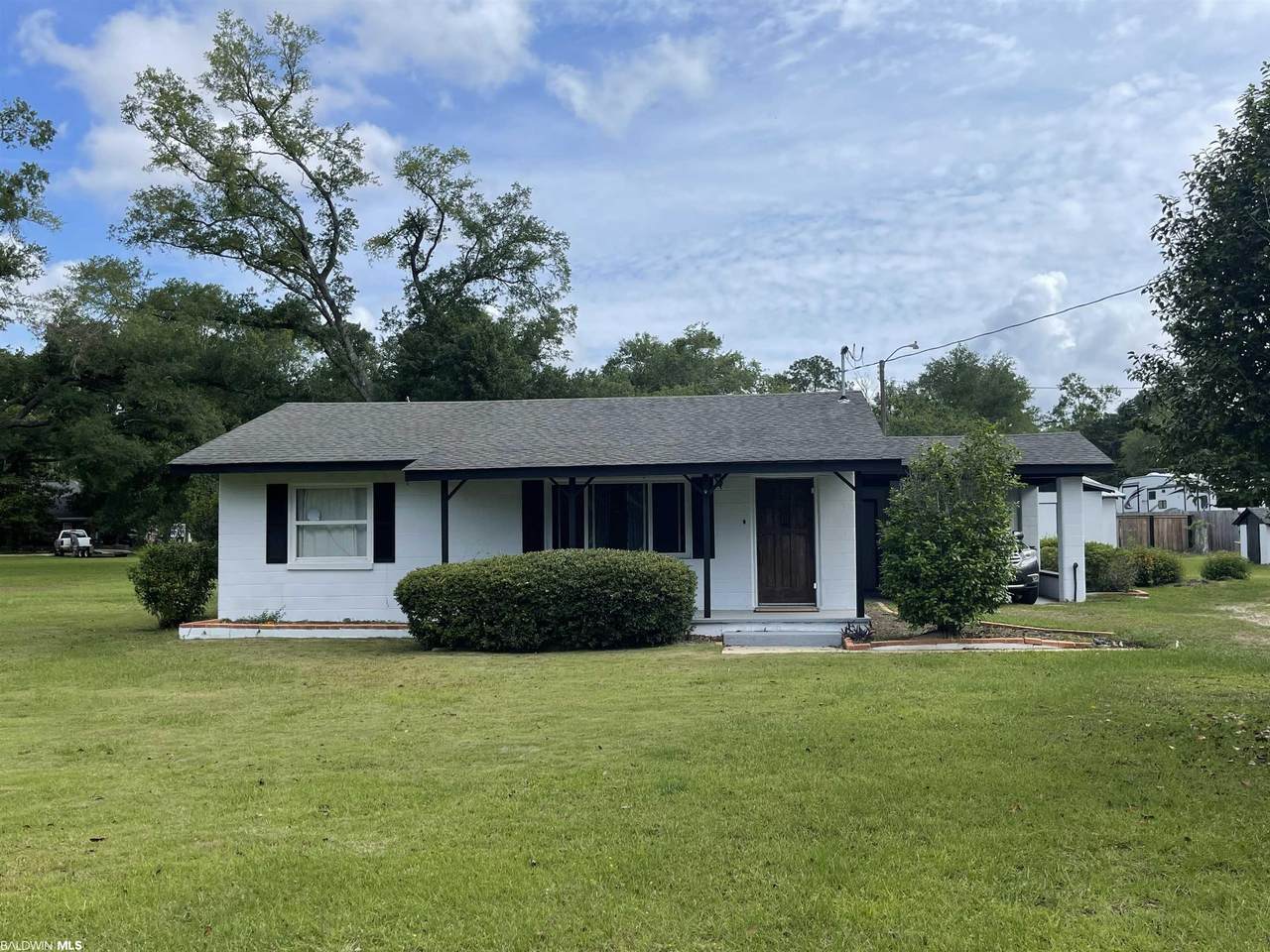 14965 Gates Av - Photo 1