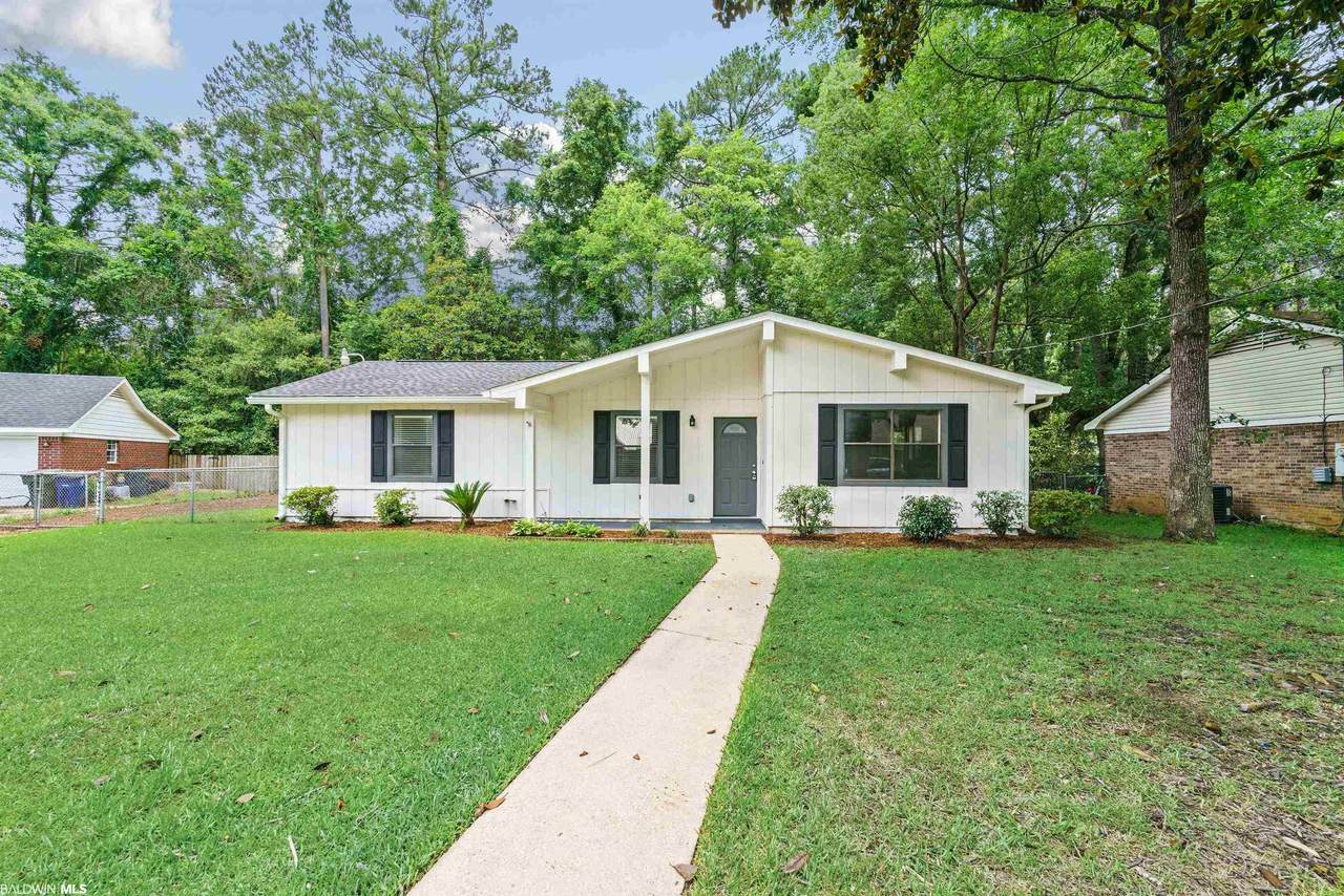 136 Cherryhill Drive - Photo 1