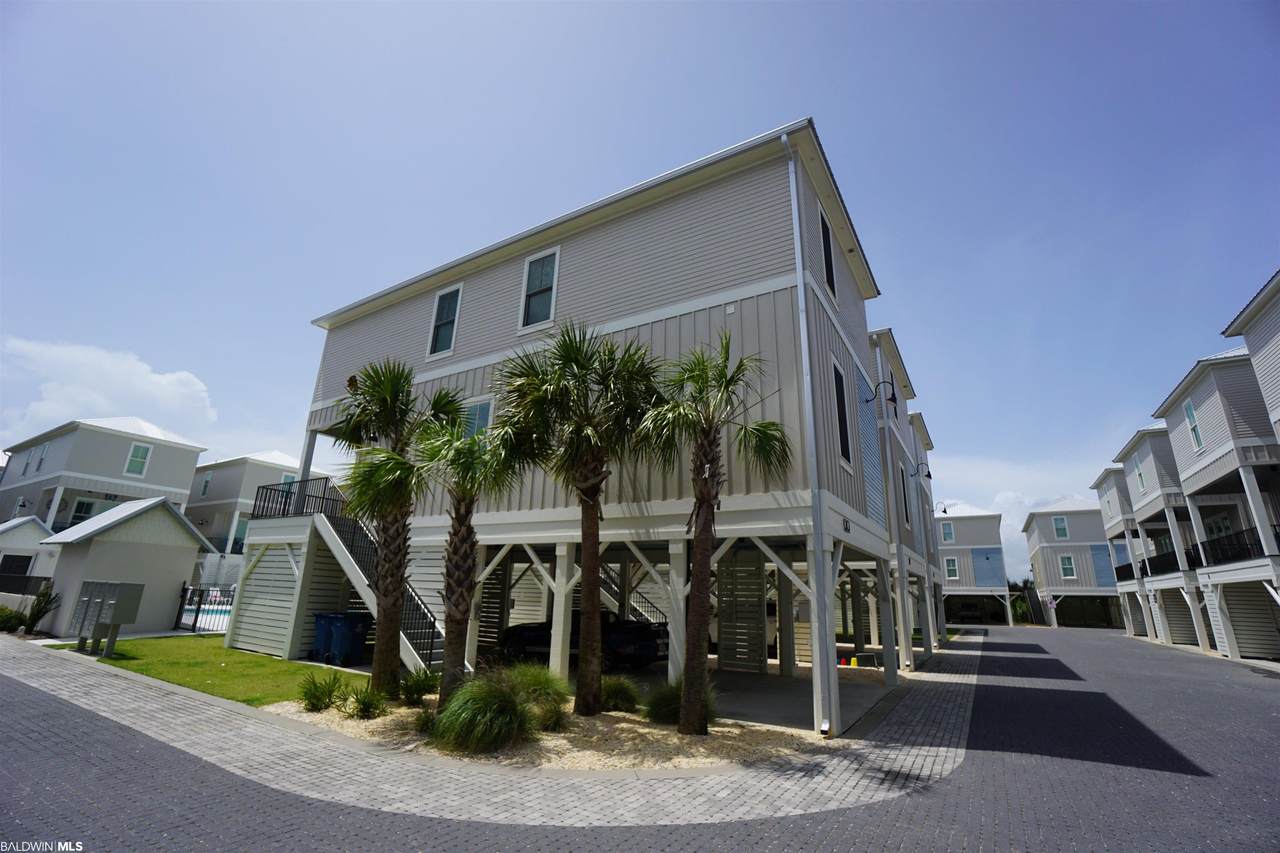 1592 Beach Blvd - Photo 1
