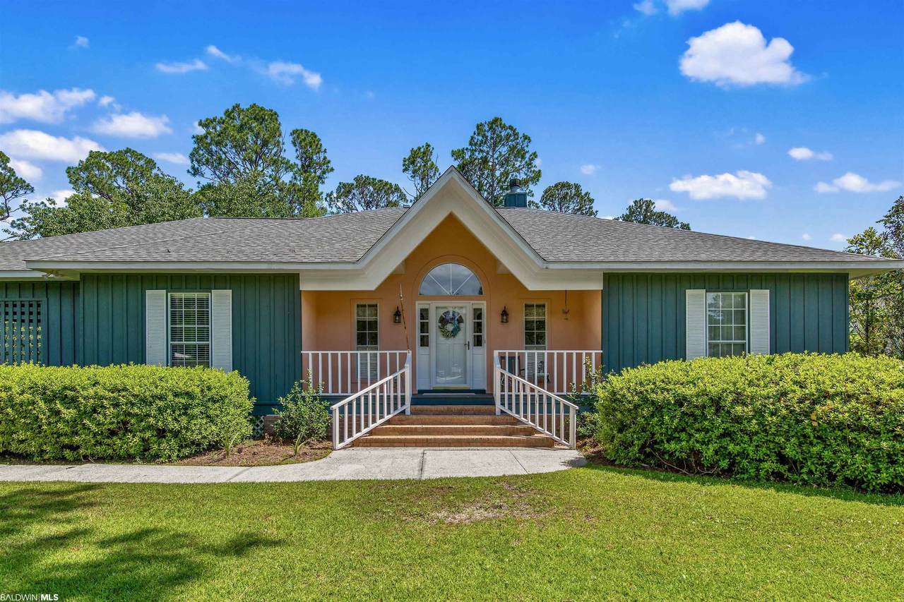 605 Wedgewood Drive - Photo 1