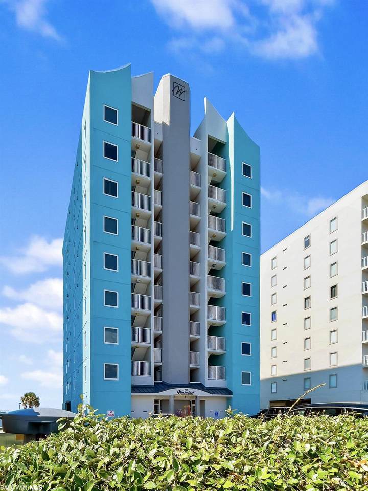 939 Beach Blvd - Photo 1
