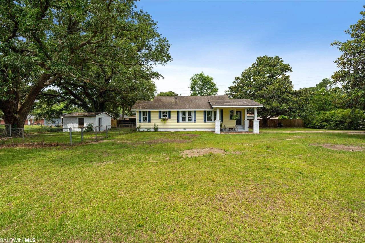 5107 St Alban Av - Photo 1