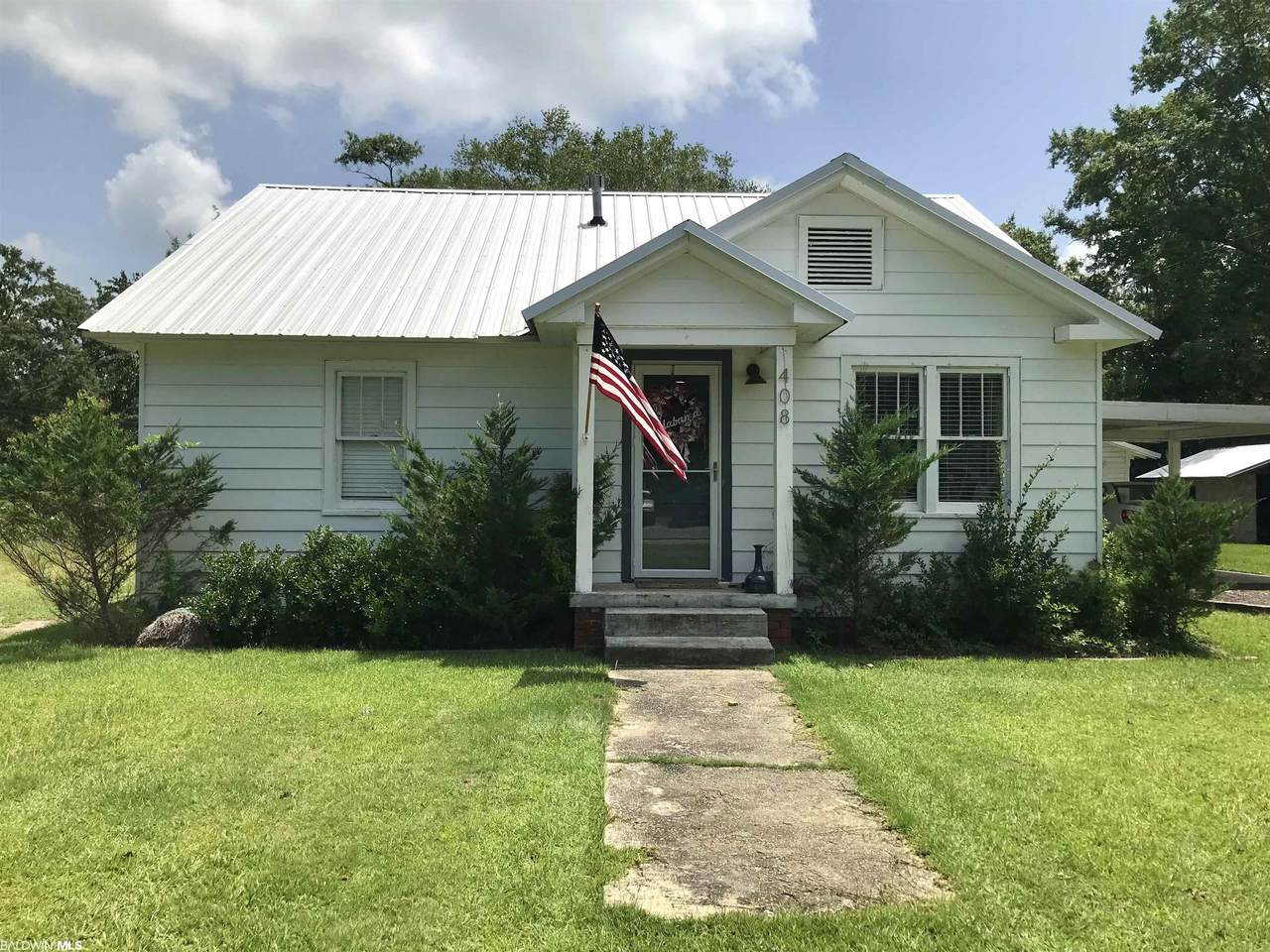 408 Armstrong Avenue - Photo 1