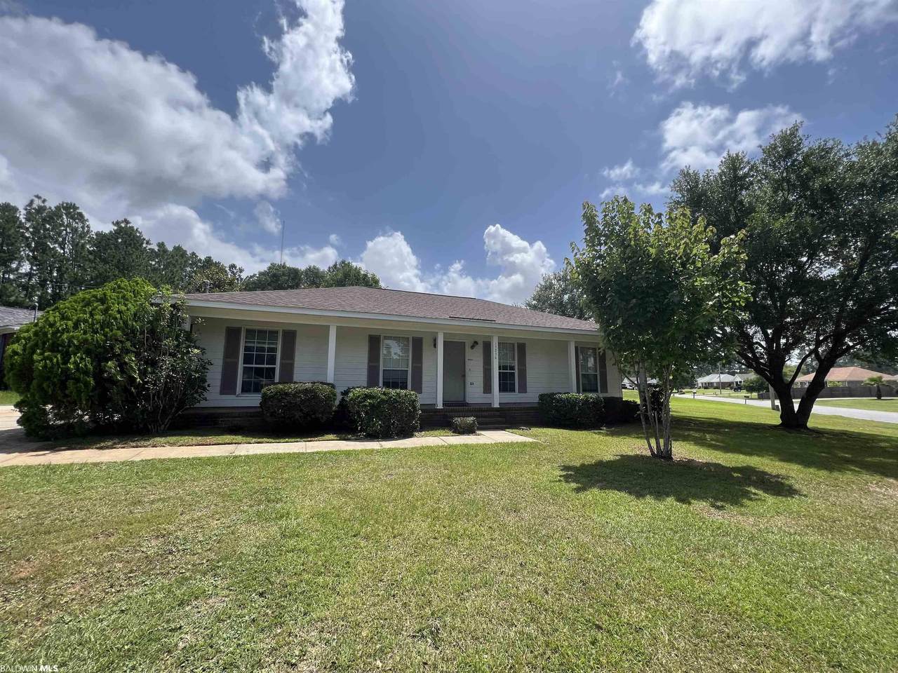13236 Pointer Dr - Photo 1