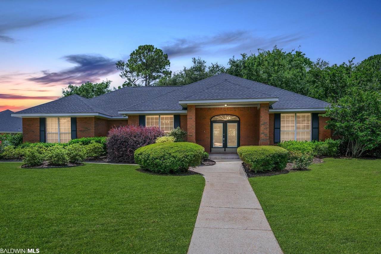 3687 Cypress Cir - Photo 1