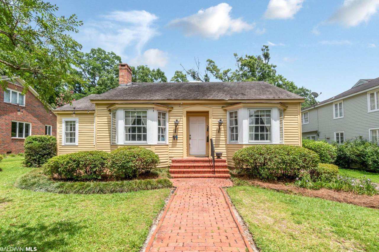 11 Audubon Place - Photo 1