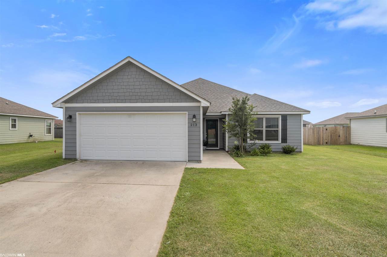 213 Lakefront Circle - Photo 1