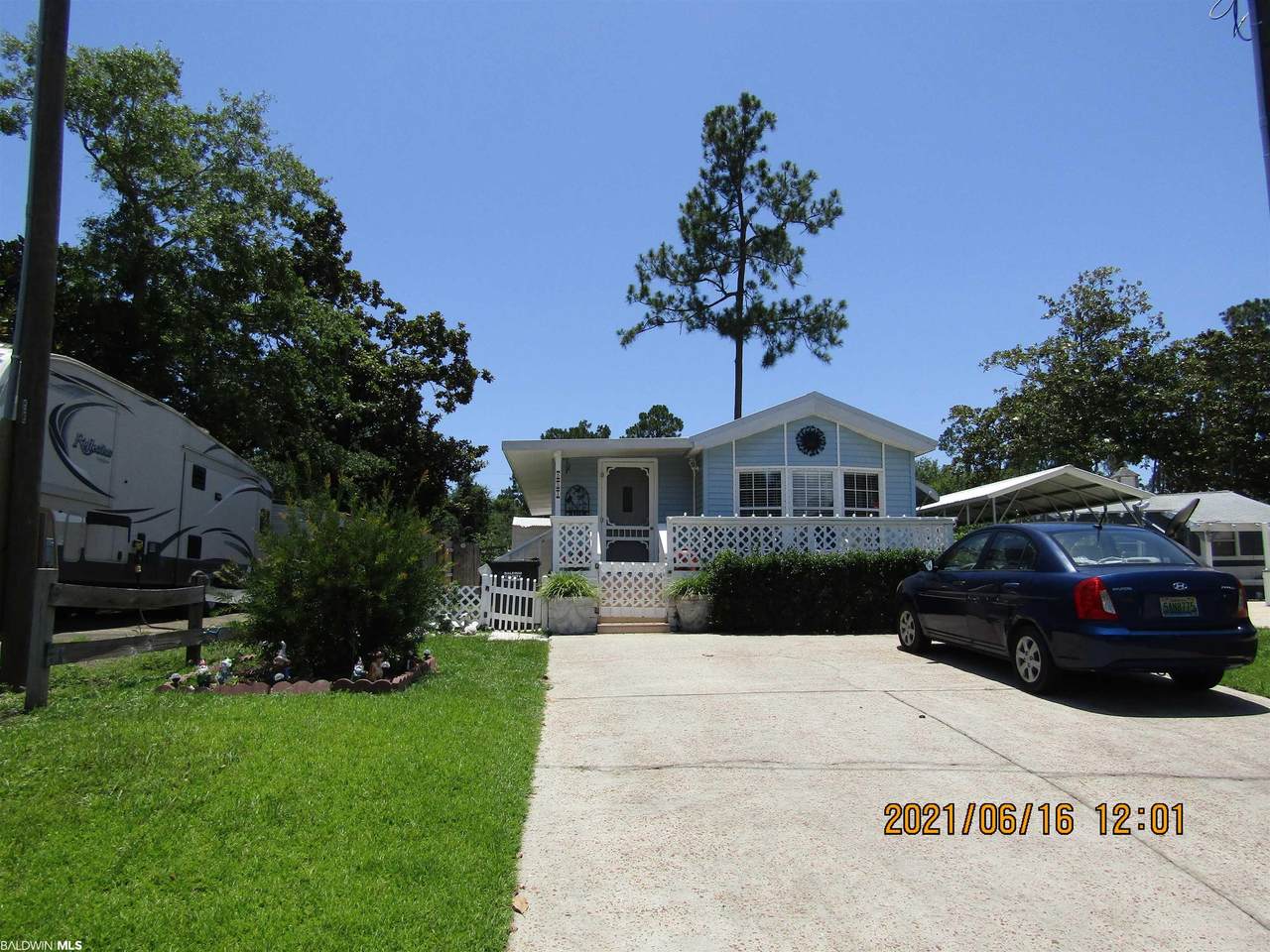 551 Escambia Loop - Photo 1