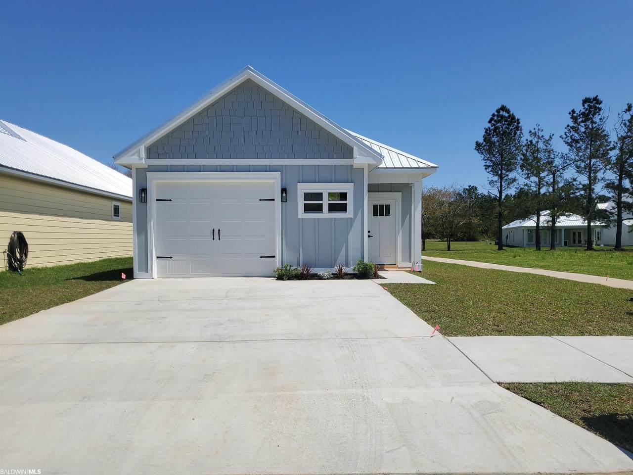 8072 Carmel Circle - Photo 1