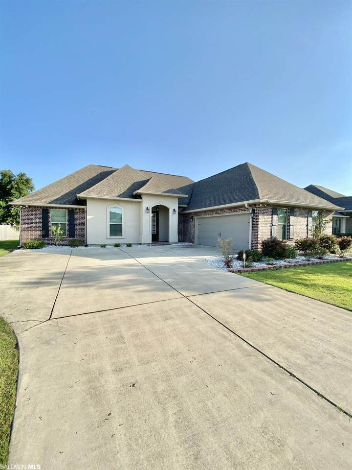 1022 Thoresby Drive - Photo 1