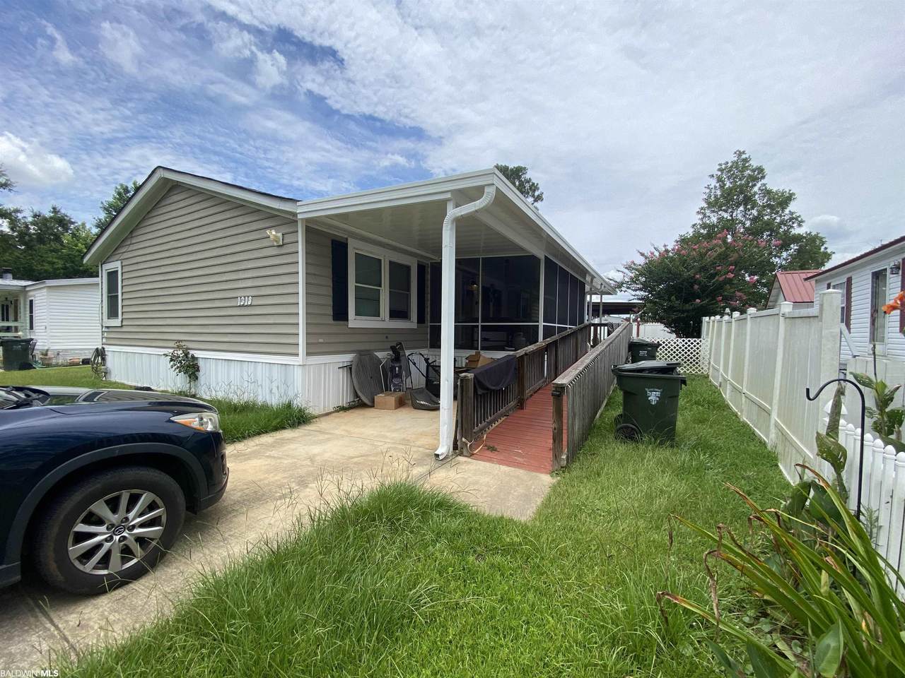1318 Ridgewood Drive - Photo 1
