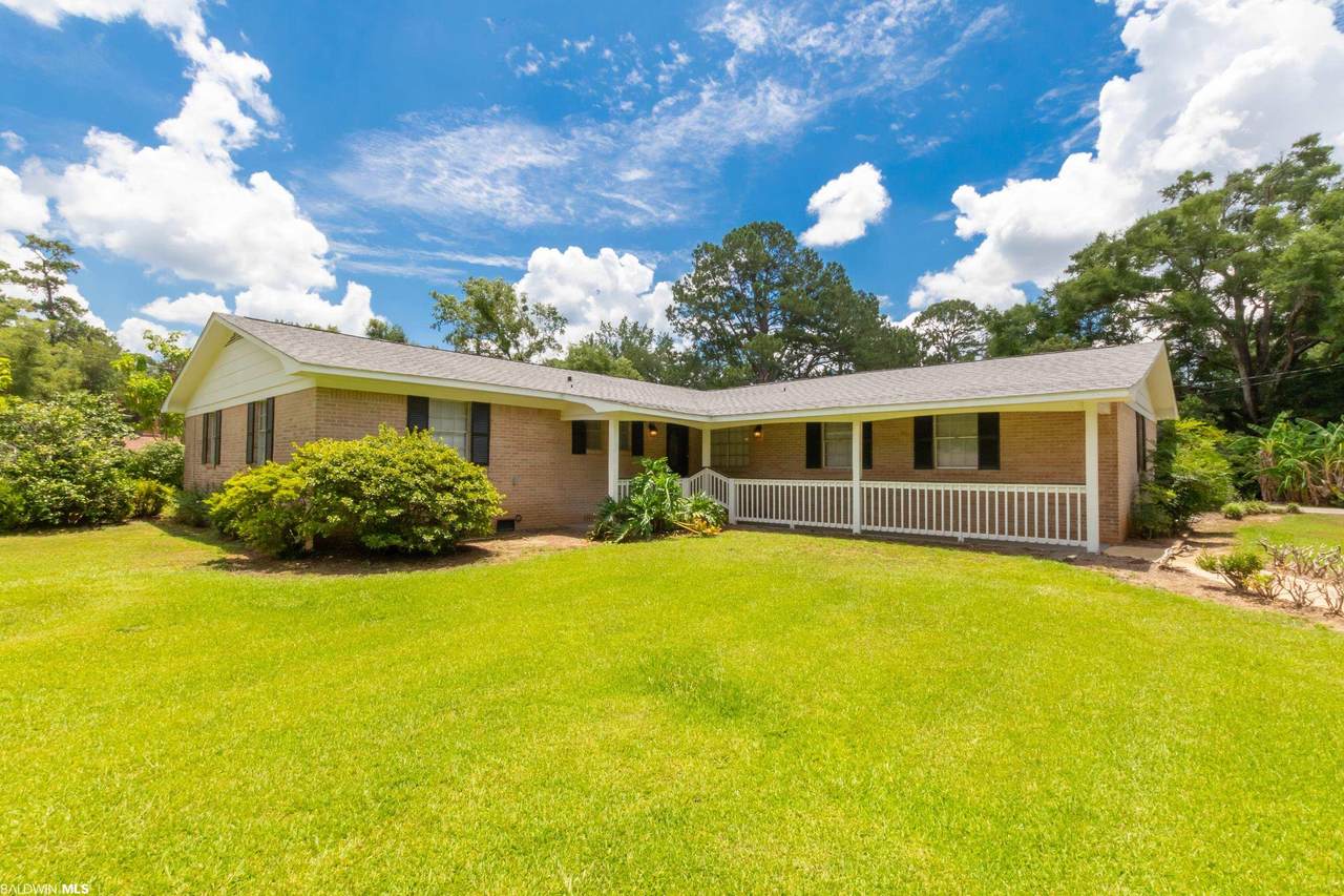 318 Colonial Dr - Photo 1