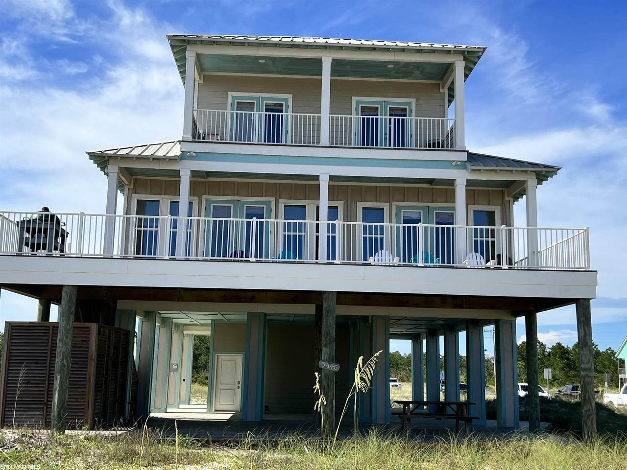5485 Beach Blvd - Photo 1