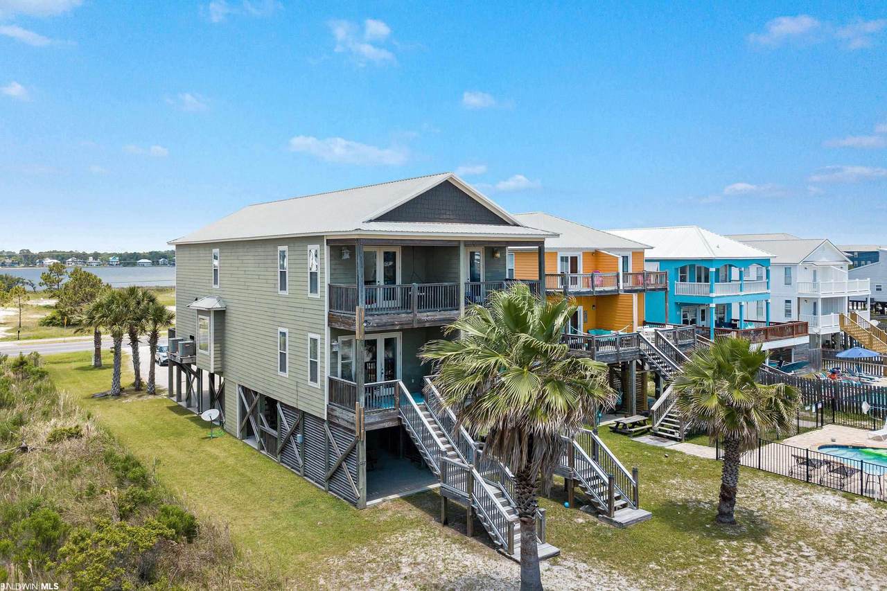 1449 Lagoon Avenue - Photo 1