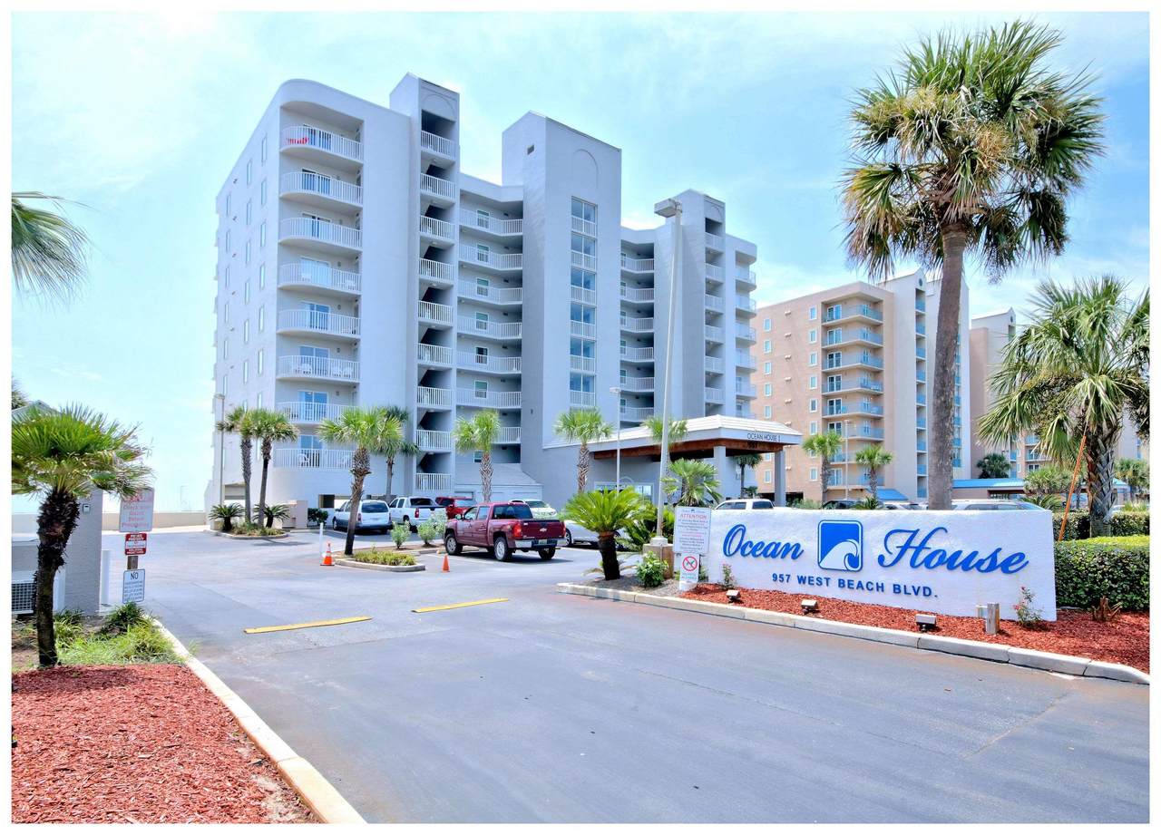 949 Beach Blvd - Photo 1