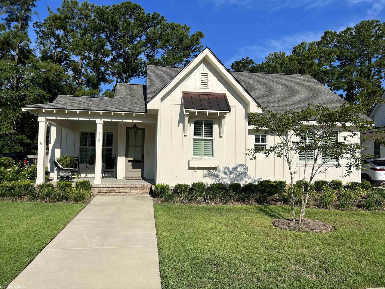 715 Boundary Drive - Photo 1