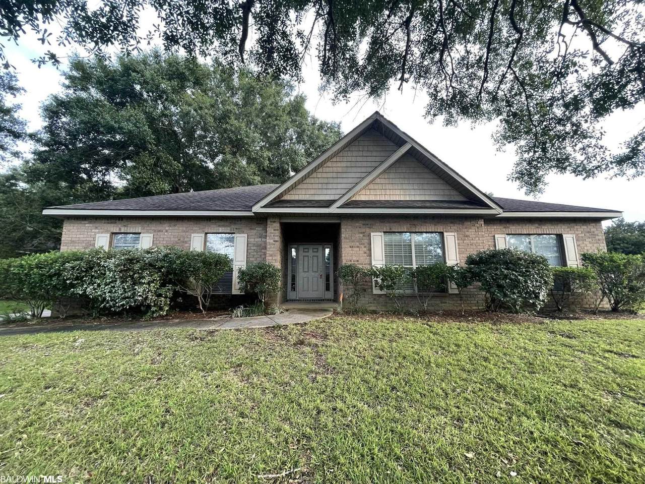 10215 Hunters Trace - Photo 1
