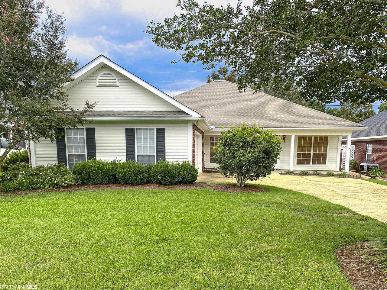 7310 Highpointe Place - Photo 1