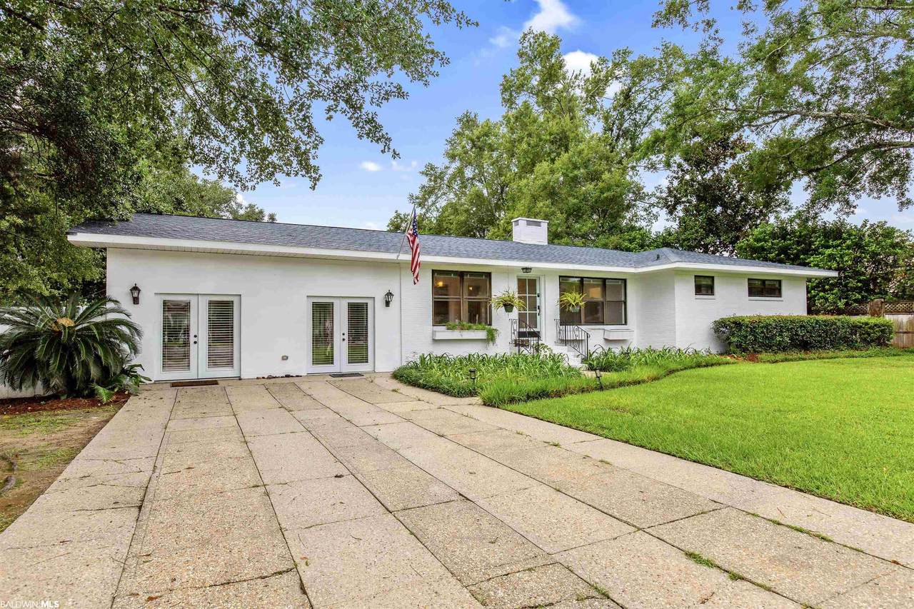 808 Coleman Avenue - Photo 1