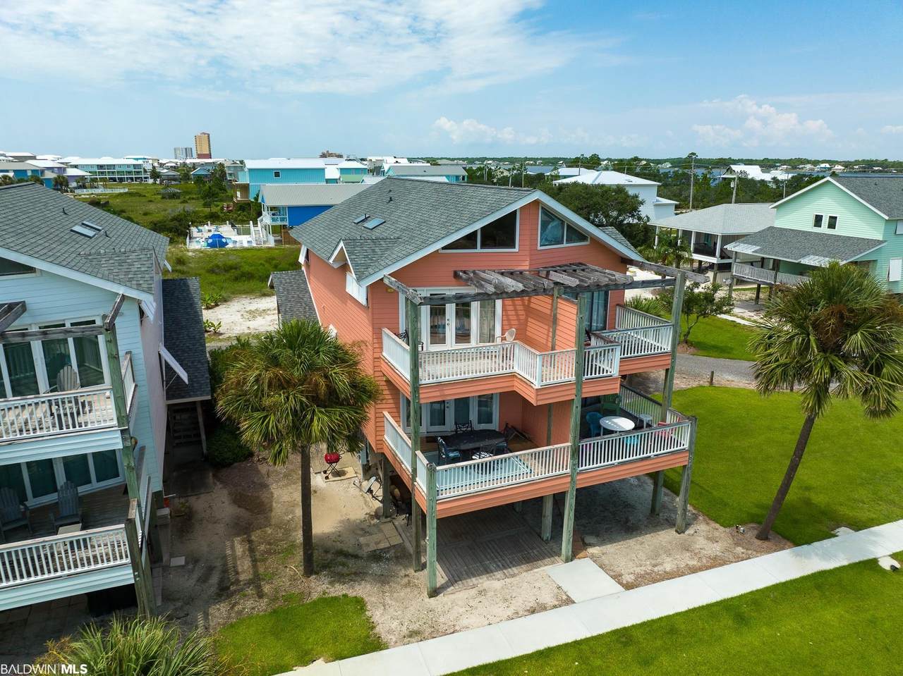 1233 Lagoon Avenue - Photo 1