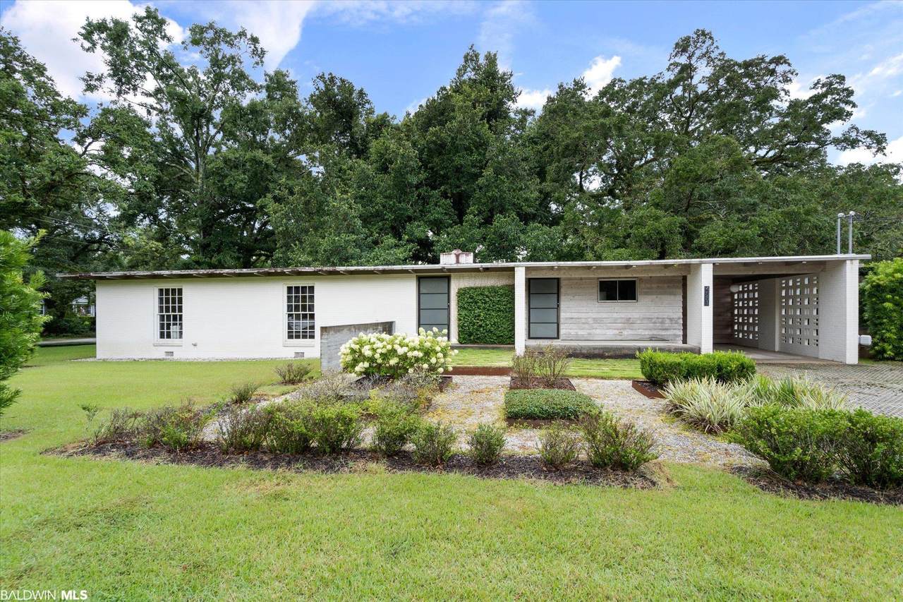 4581 Hawthorne Pl - Photo 1