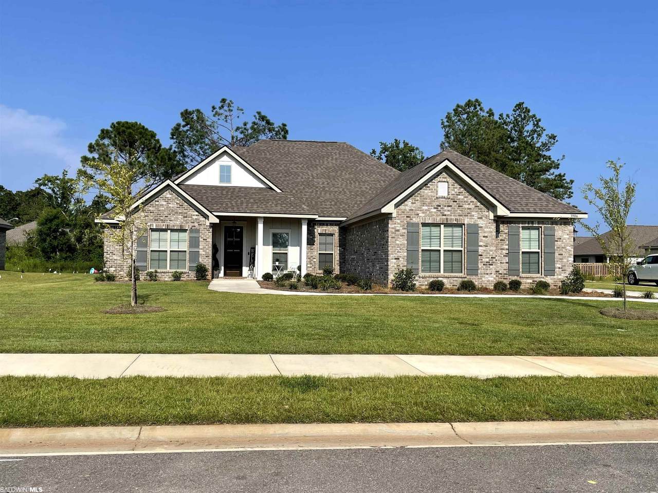 3906 Stafford Blvd - Photo 1