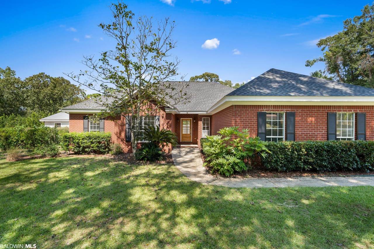 699 Maxwell Avenue - Photo 1