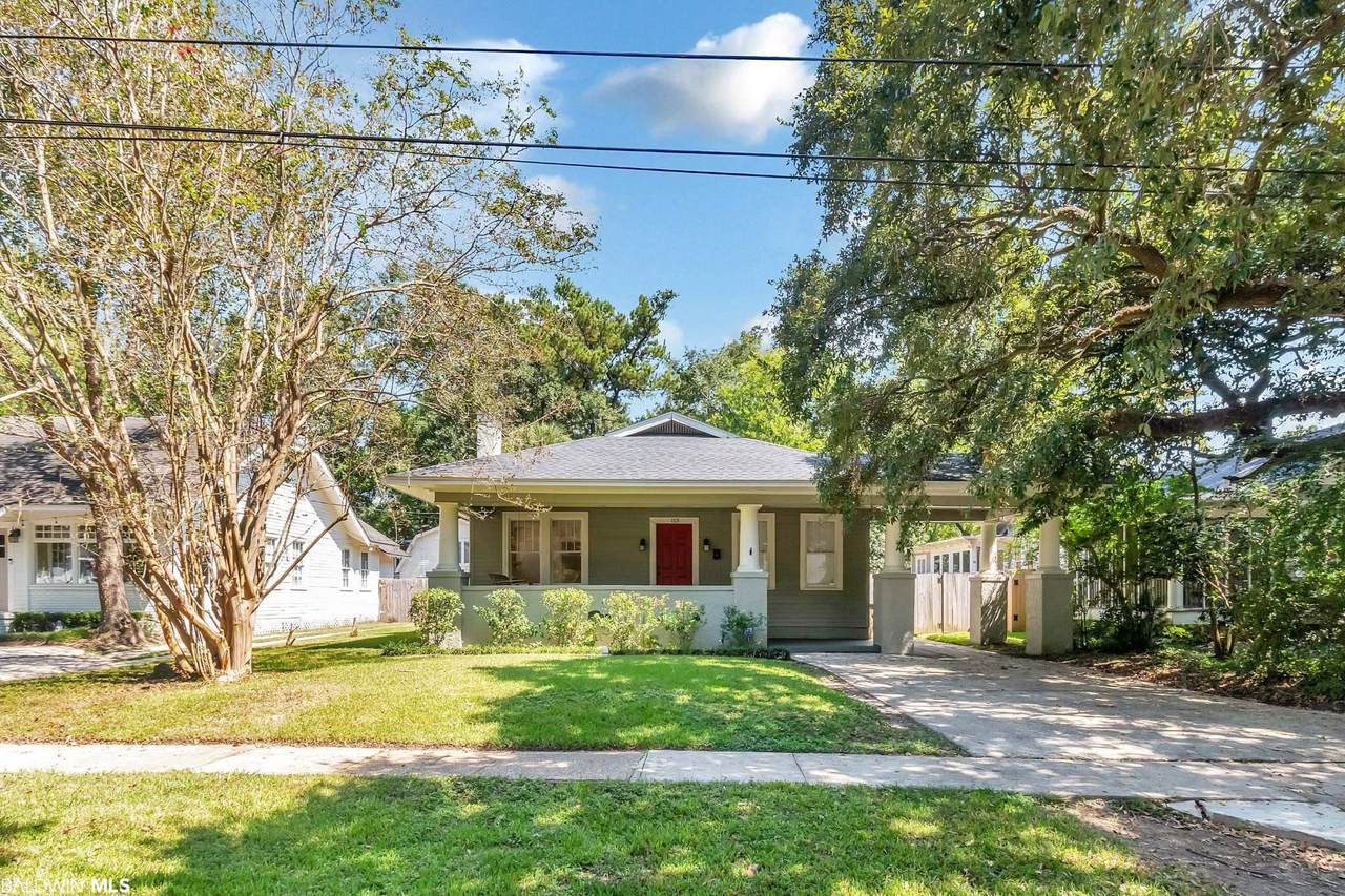 113 Demouy Ave - Photo 1