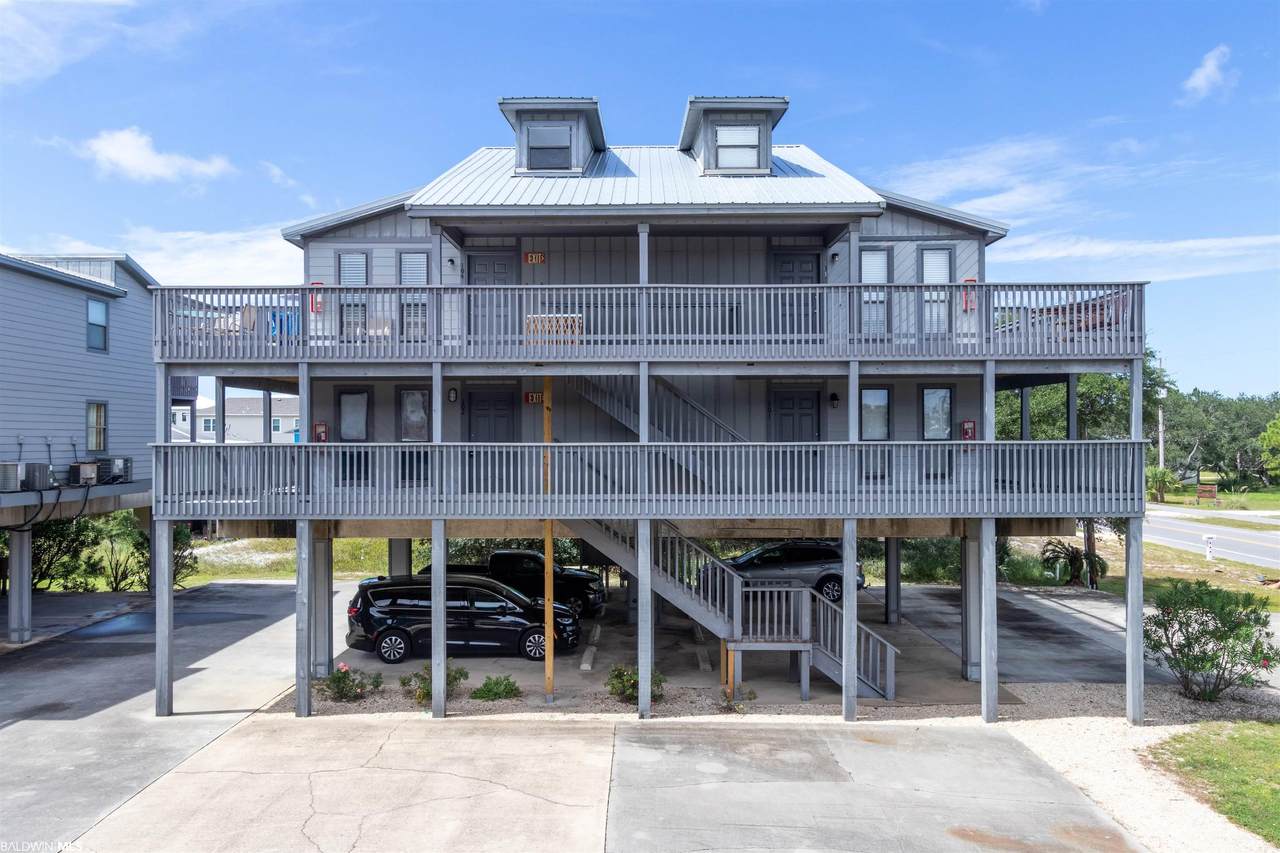 1041 Lagoon Avenue - Photo 1