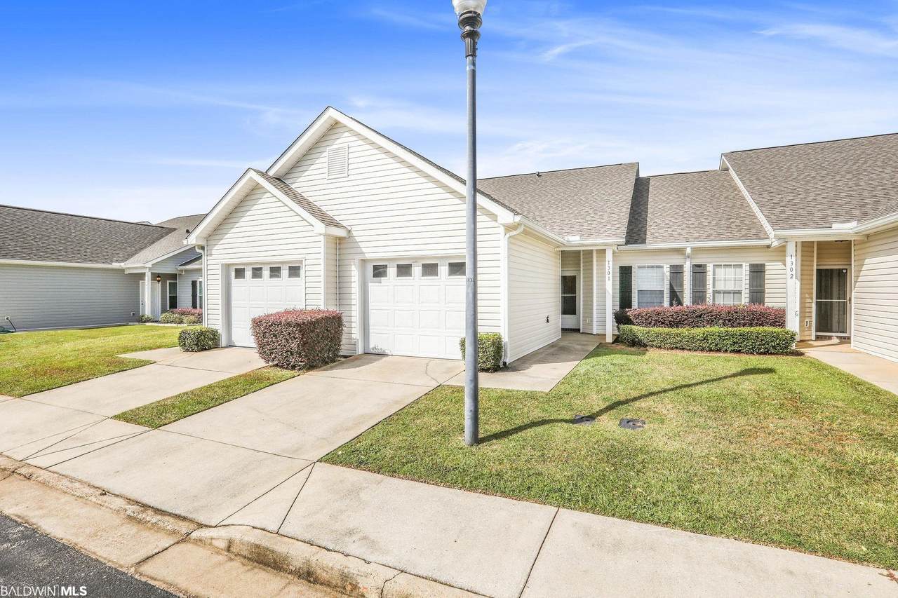 2651 Juniper St - Photo 1