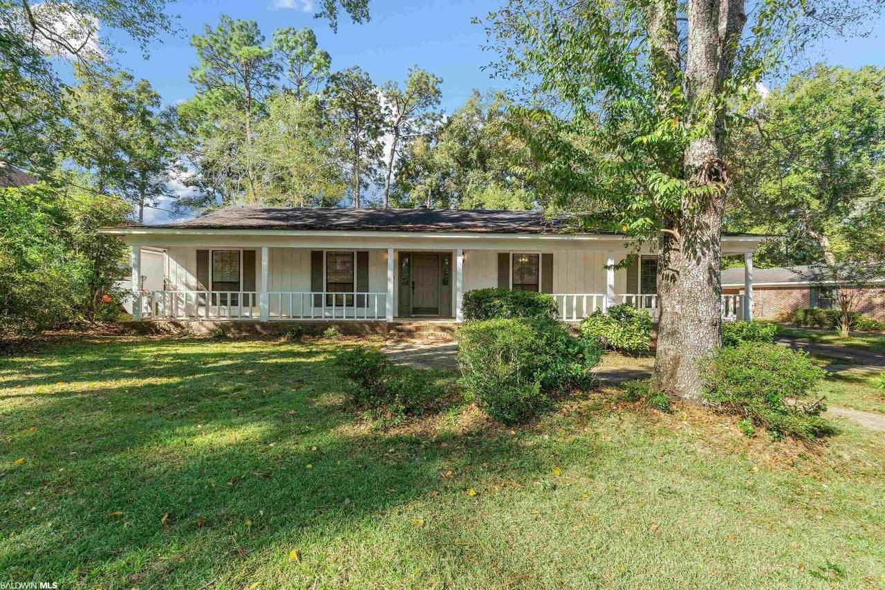 509 Ridgewood - Photo 1